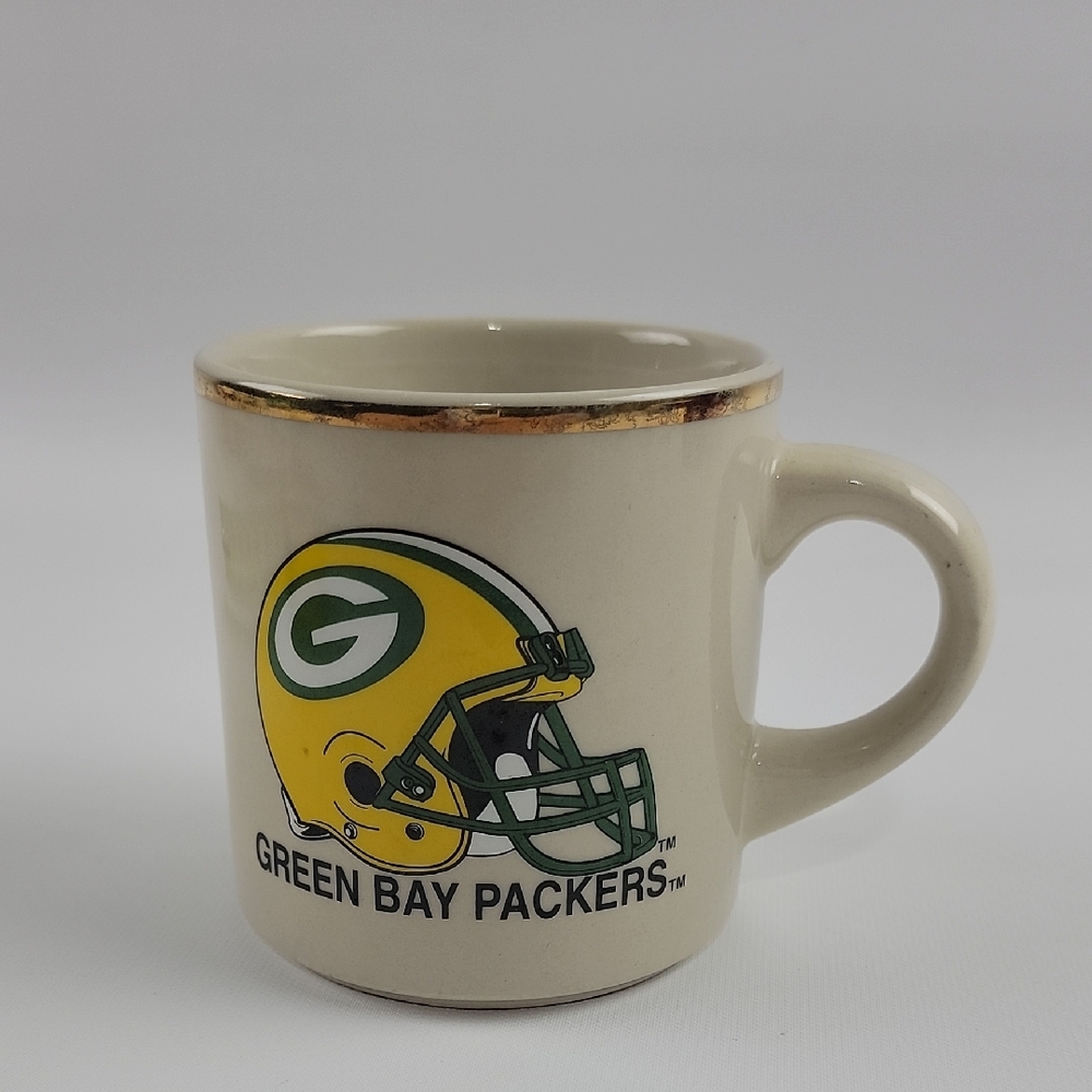 Vintage Green Bay Packers Coffee Mug.
